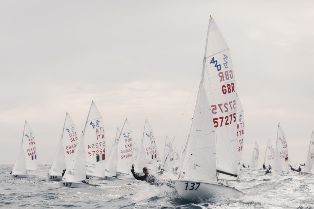420 & 470 THE CARNIVAL RACE 2025