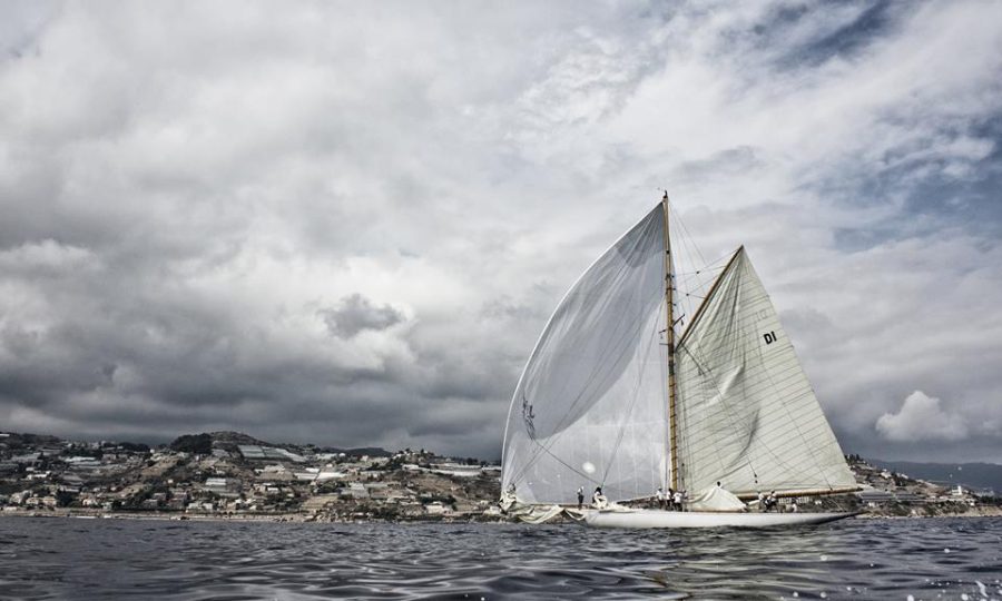 615 METRE CLASS TROPHY